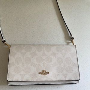 White coach crossbody